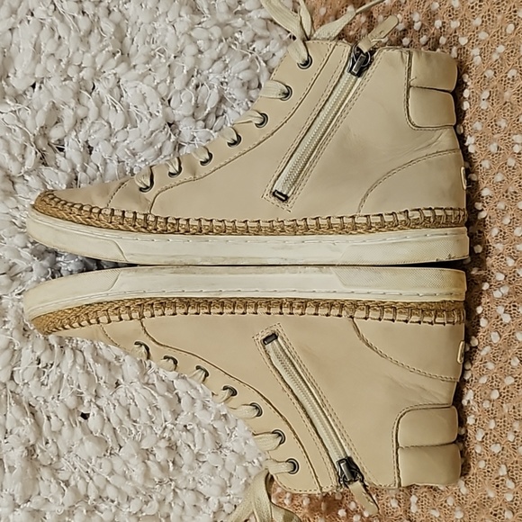 Ugg Hightop Leather Shoes - Picture 7 of 16